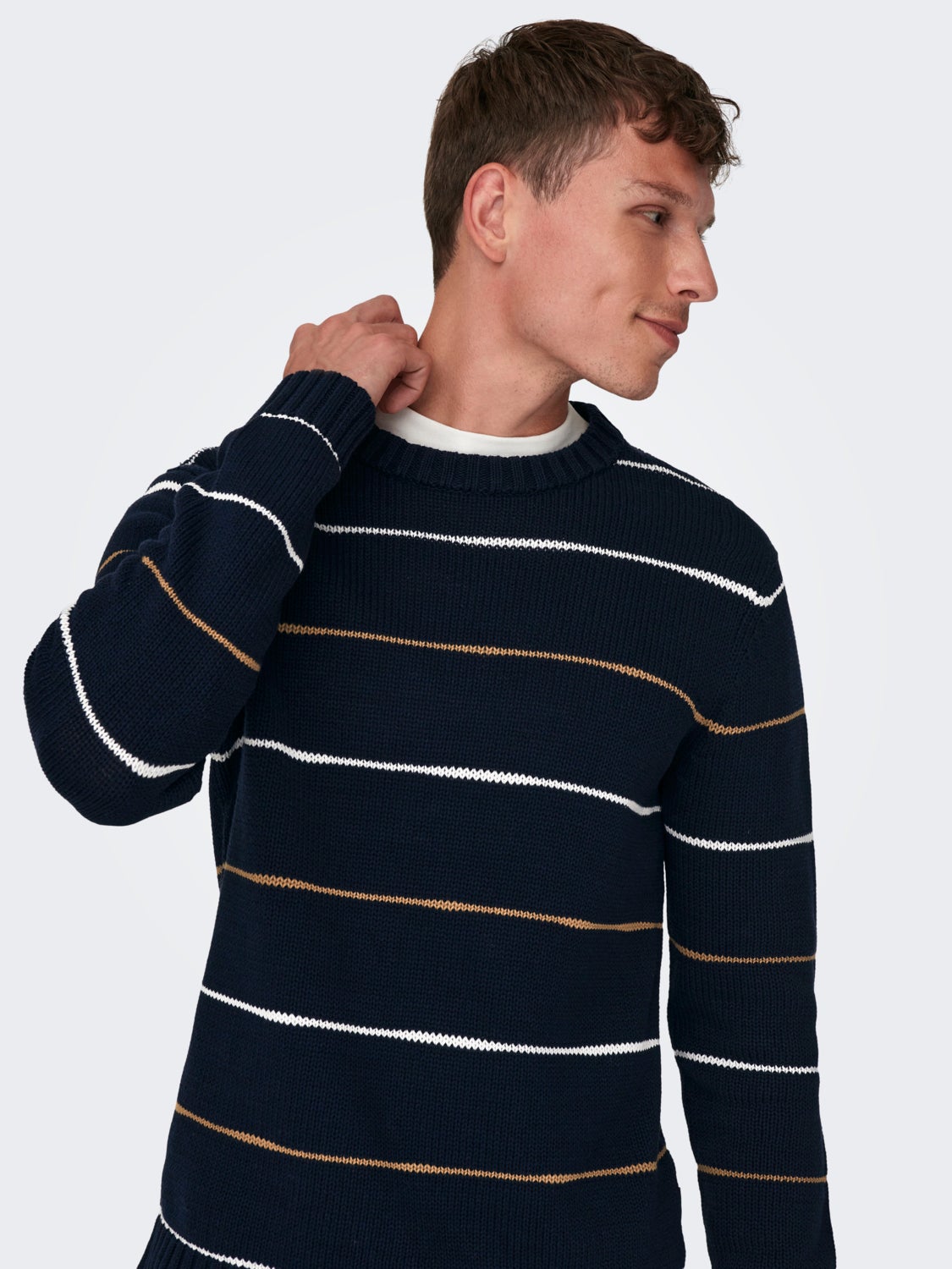 o-neck pullover
