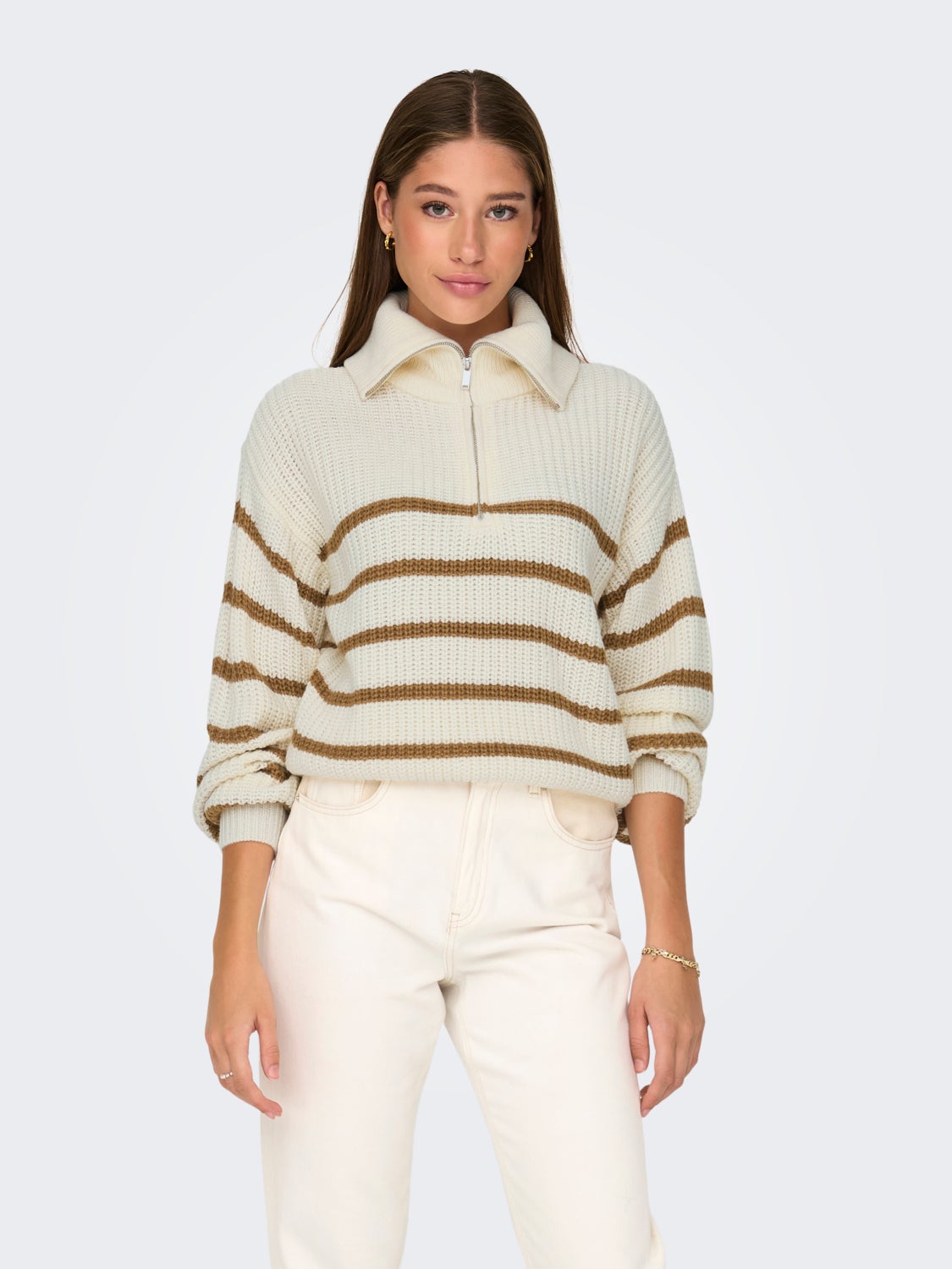 High neck knitted pullover
