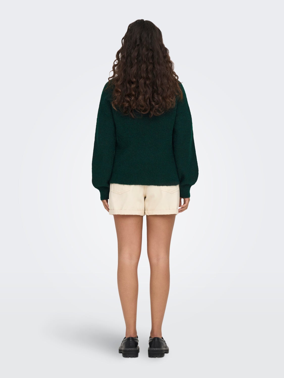 v-neck knitted pullover