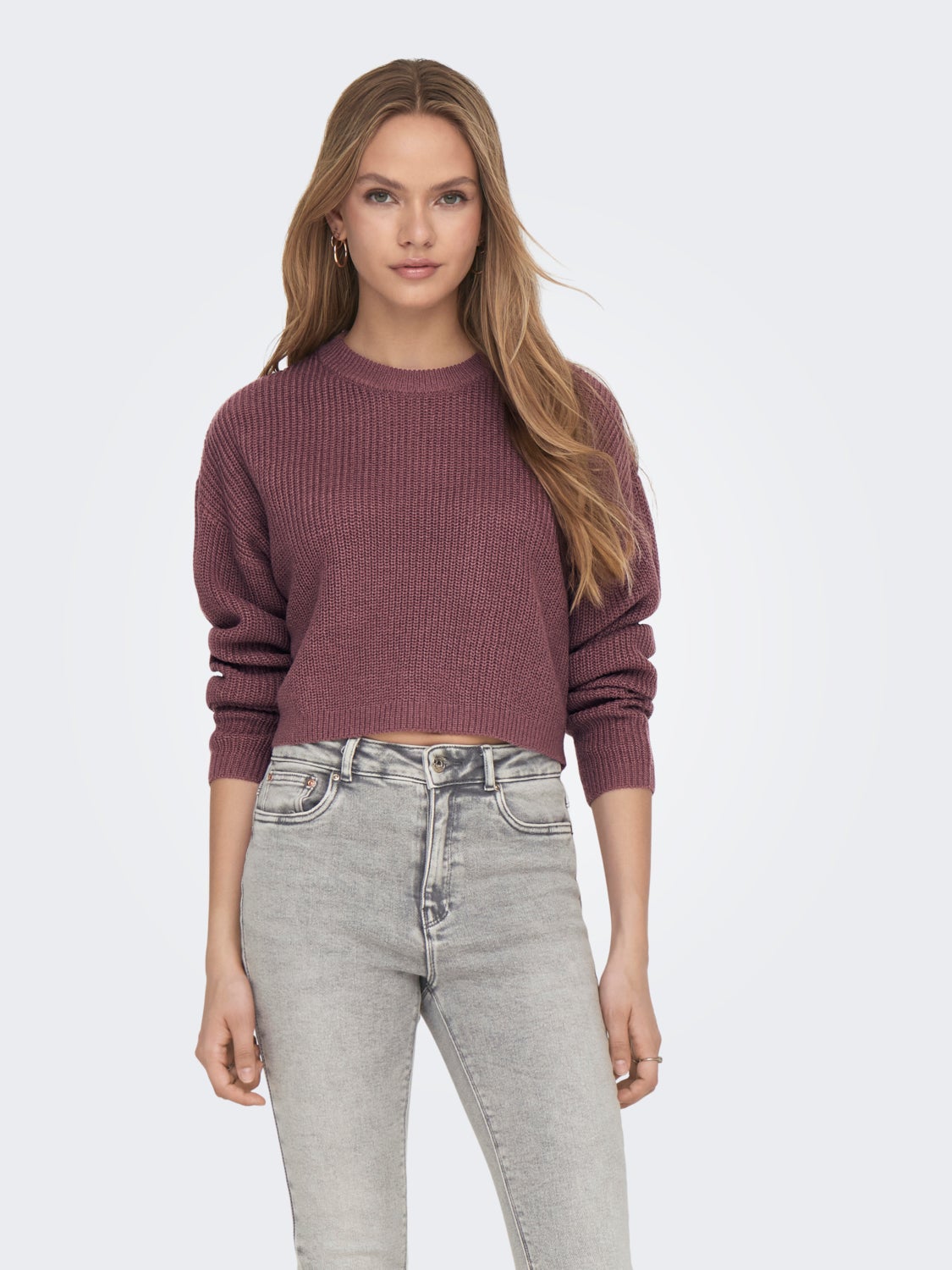 Cropped knitted pullover