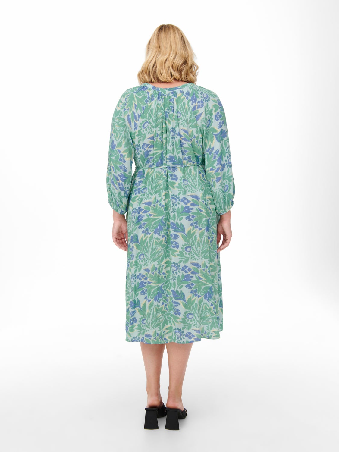 Curvy patterned belt Dress