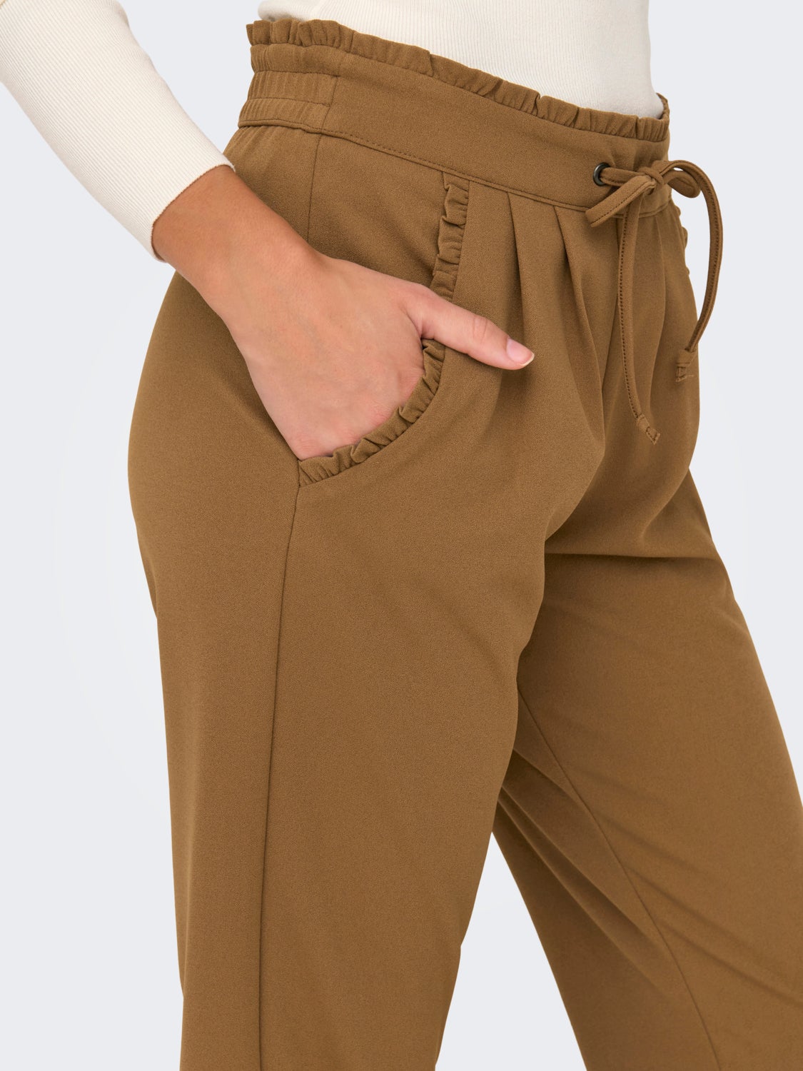 Pants with side pockets