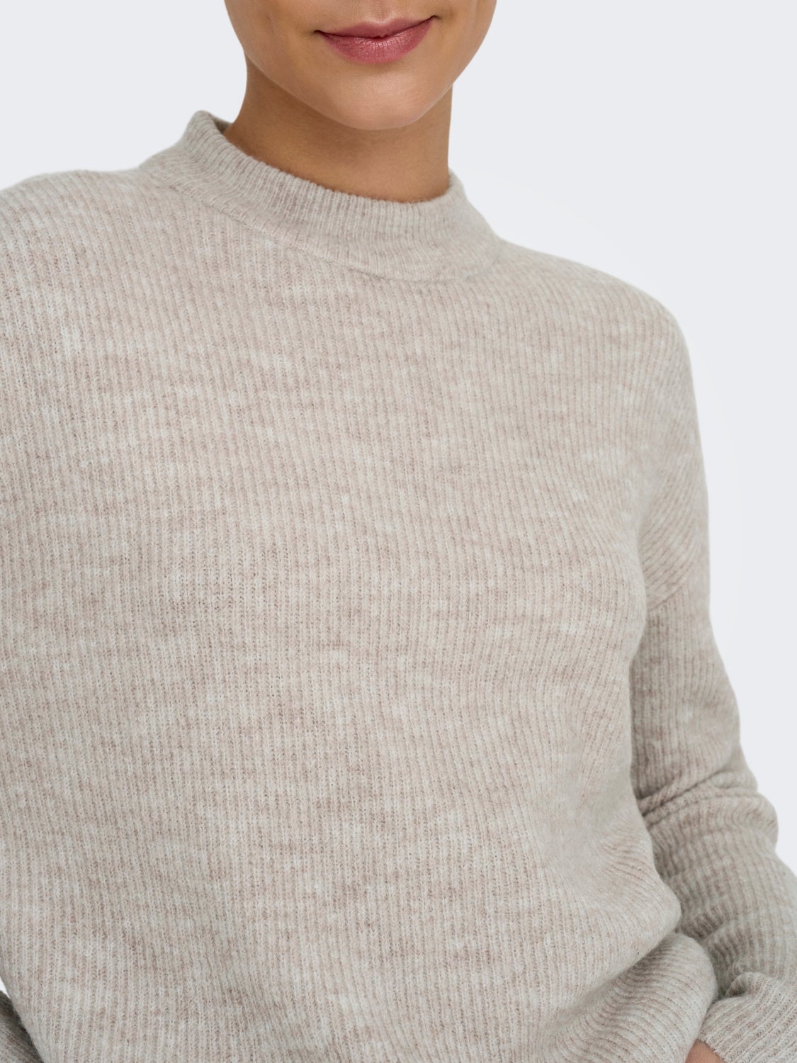 High neck knitted pullover