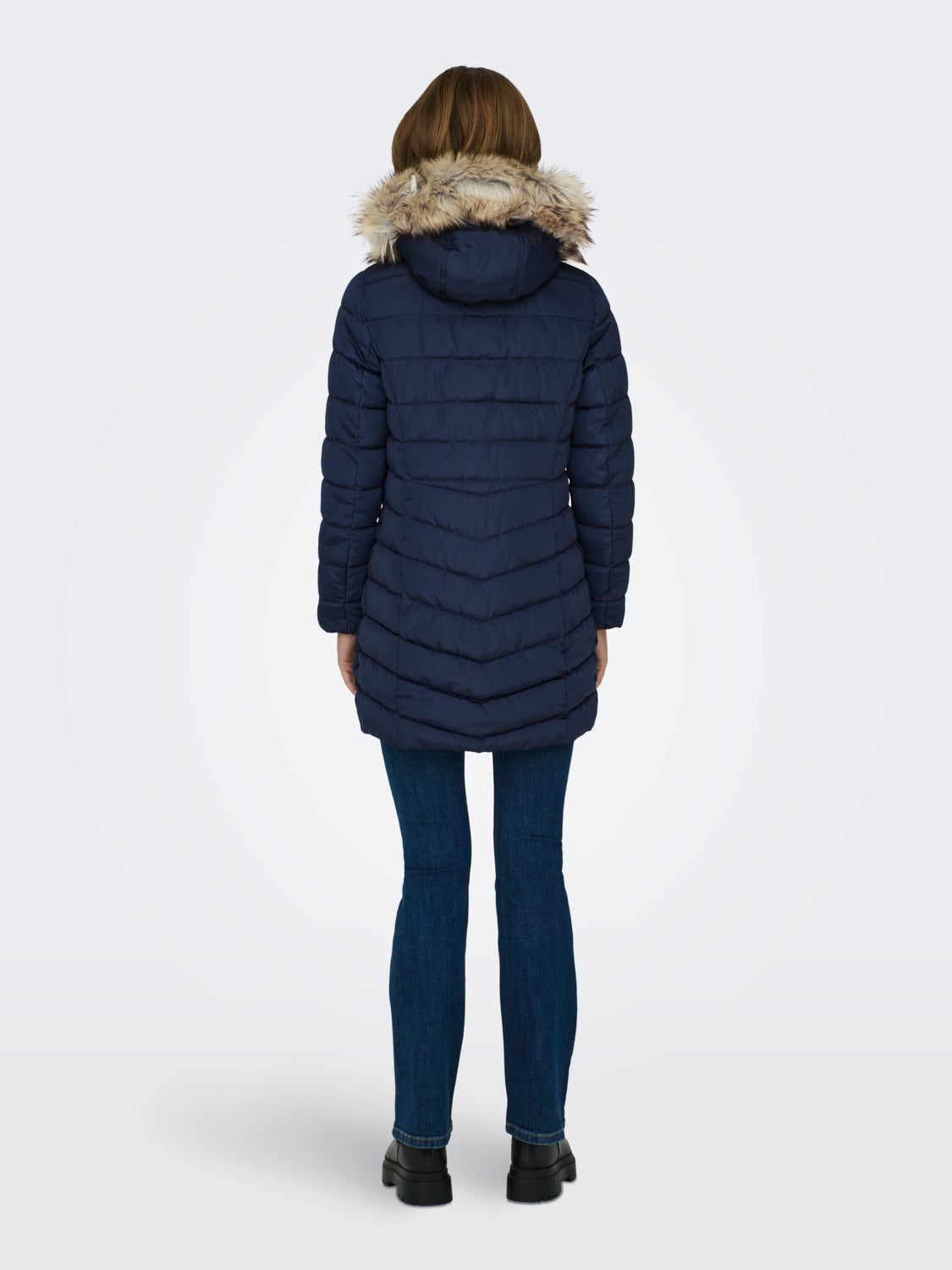 Hooded puffer jacket