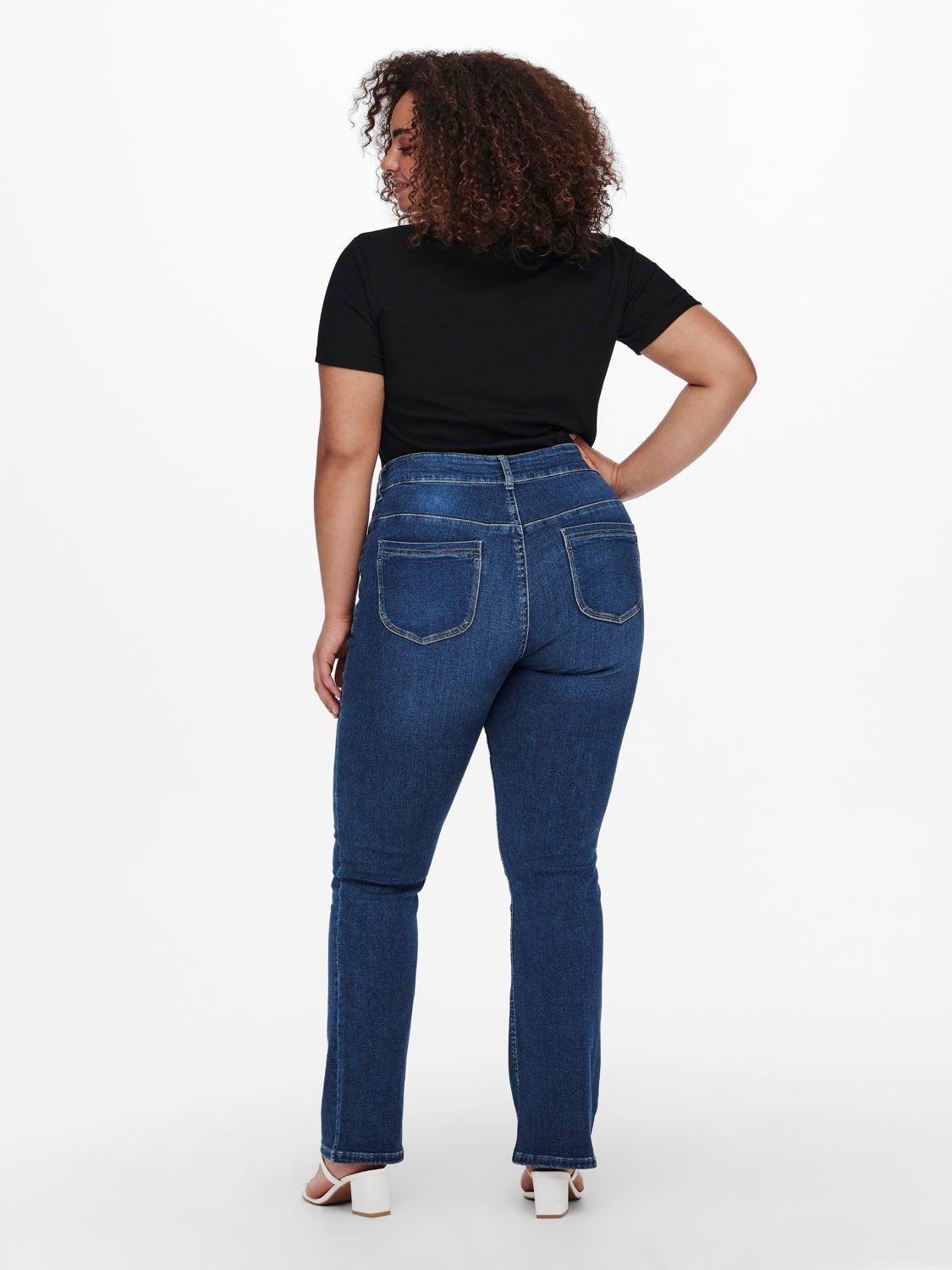 CARZABBA HW BOOTCUT  JEANS  MBD