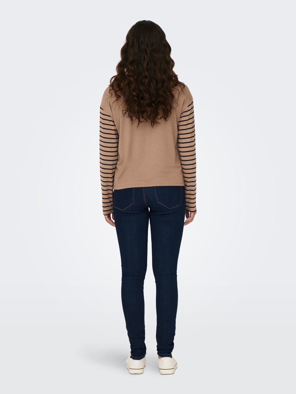 Long sleeve top