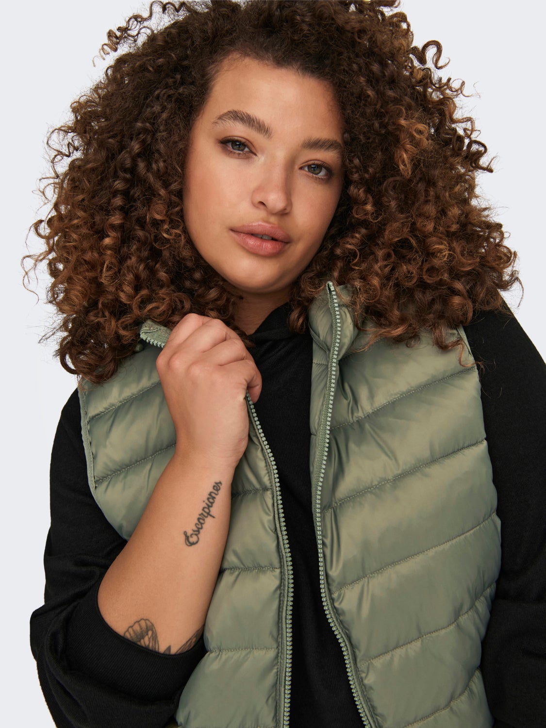 Curvy Hooded vest