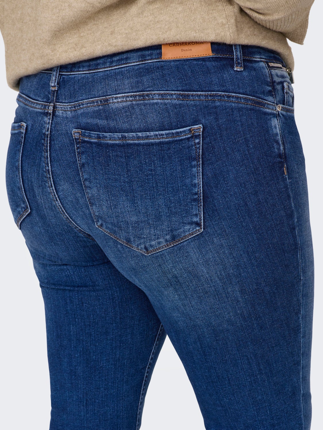 careva mid slim zip dnm rea672