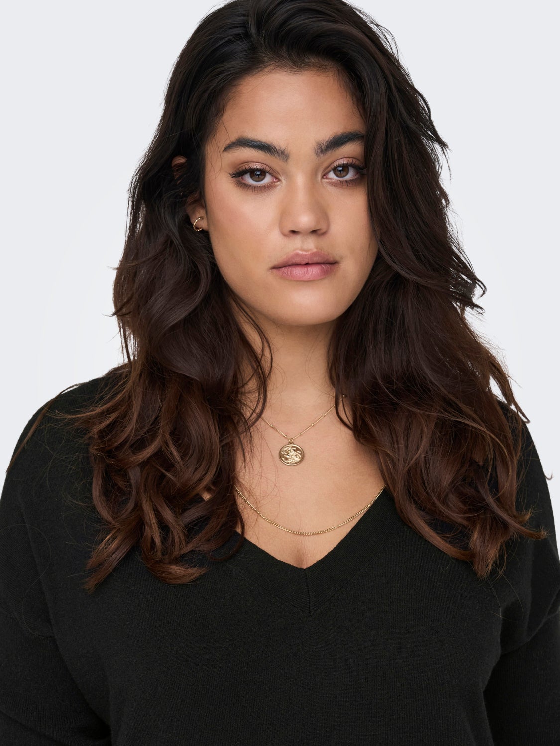 Curvy v-neck knitted dress