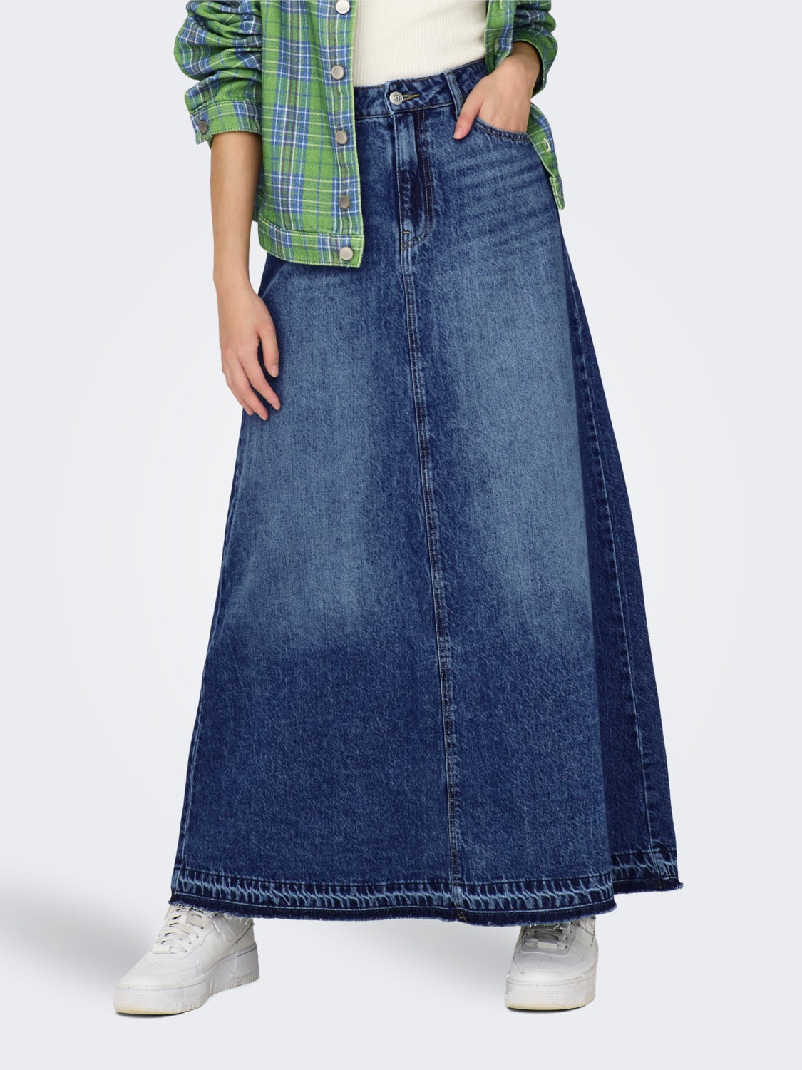 Maxi denim skirt