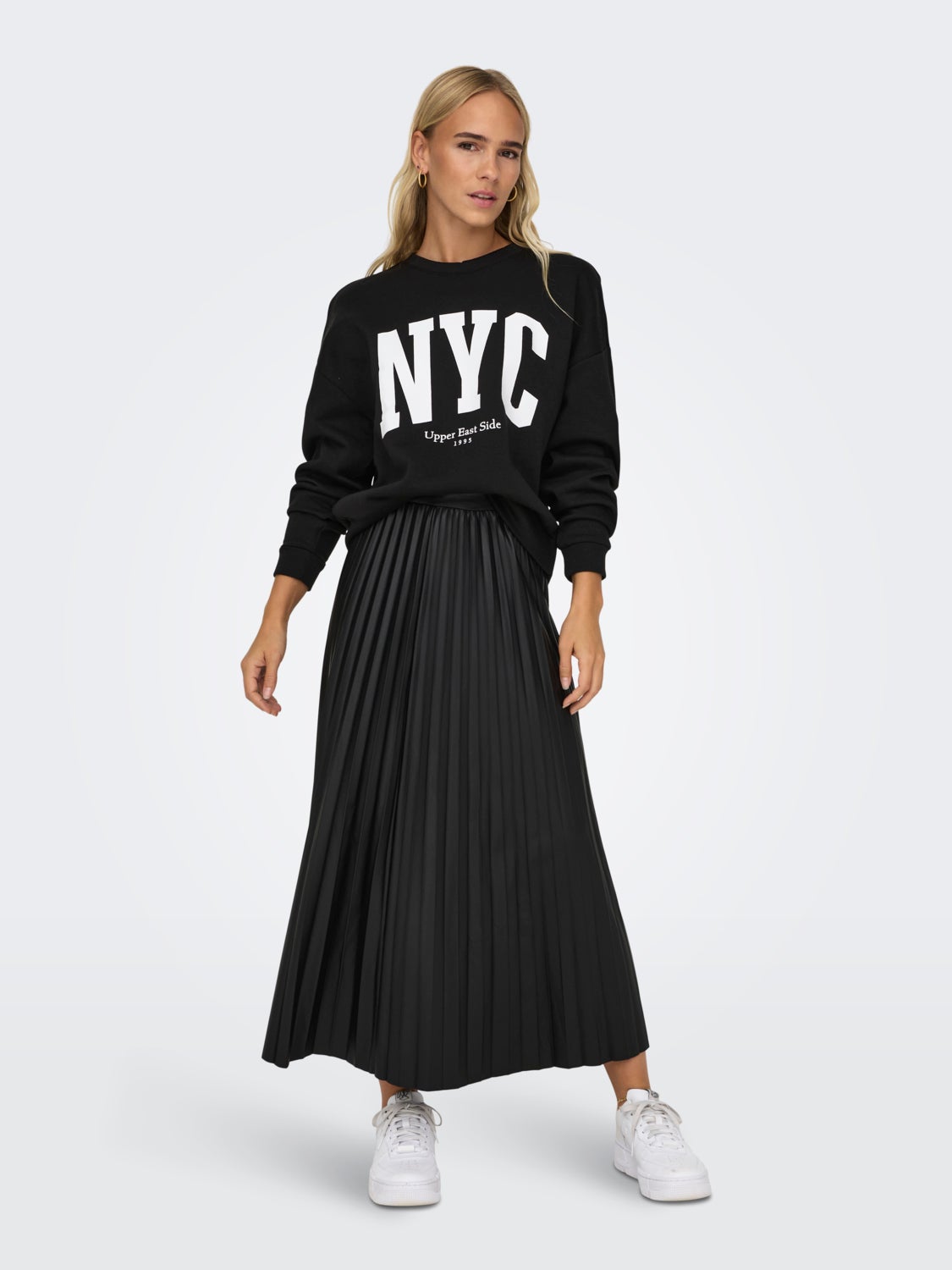 Maxi coated skirt