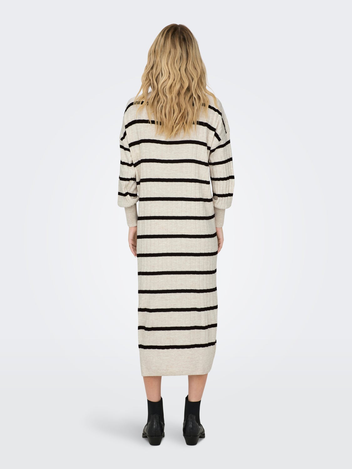 Midi V-Neck Knitted Dress