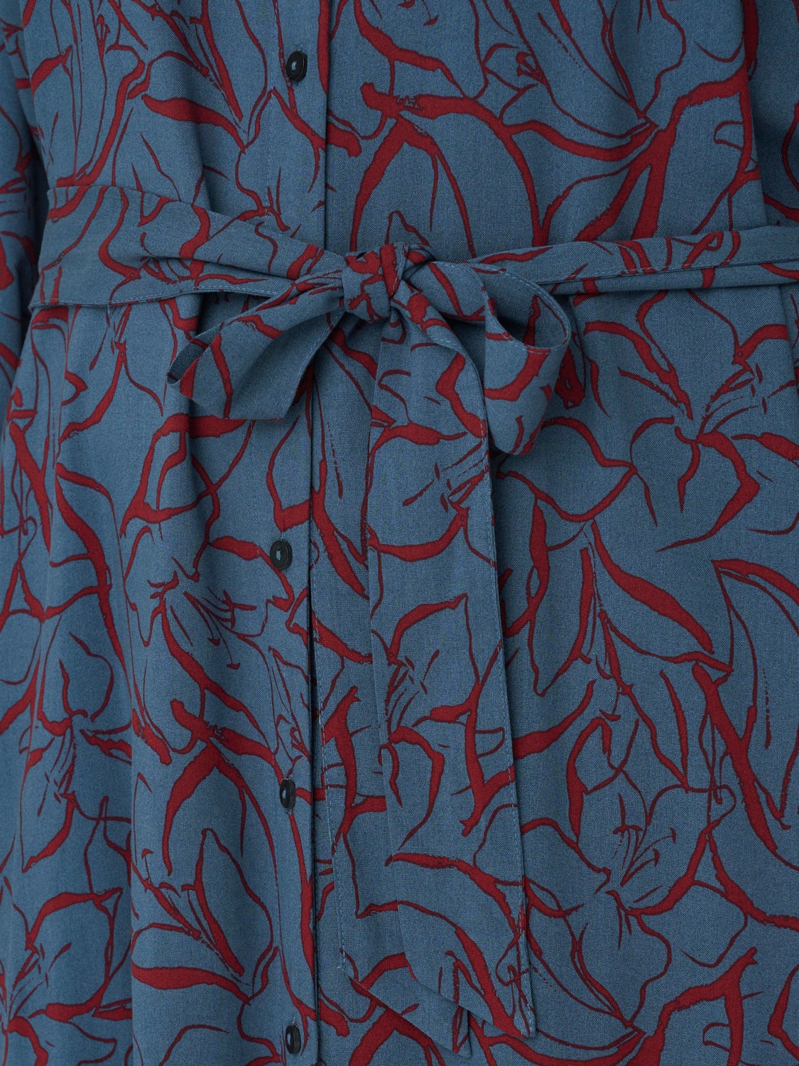 Curvy midi dress with v-neck