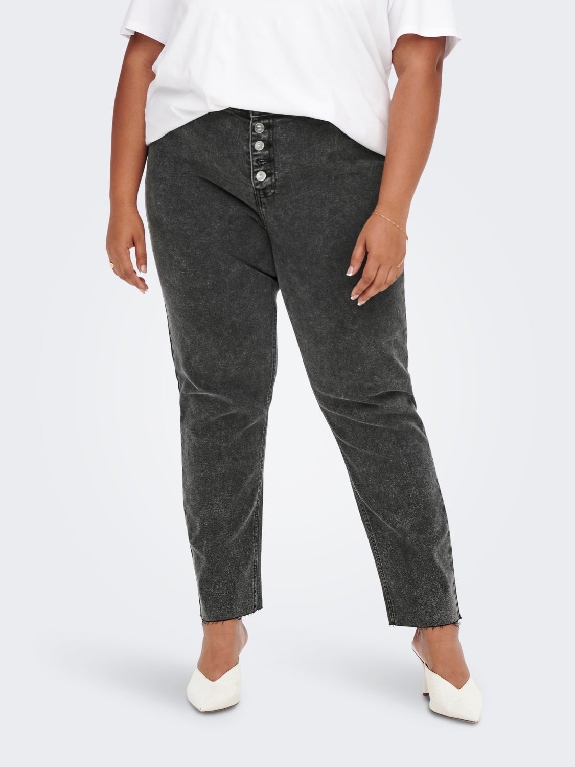 Curvy Careneda HW Ank mom jeans