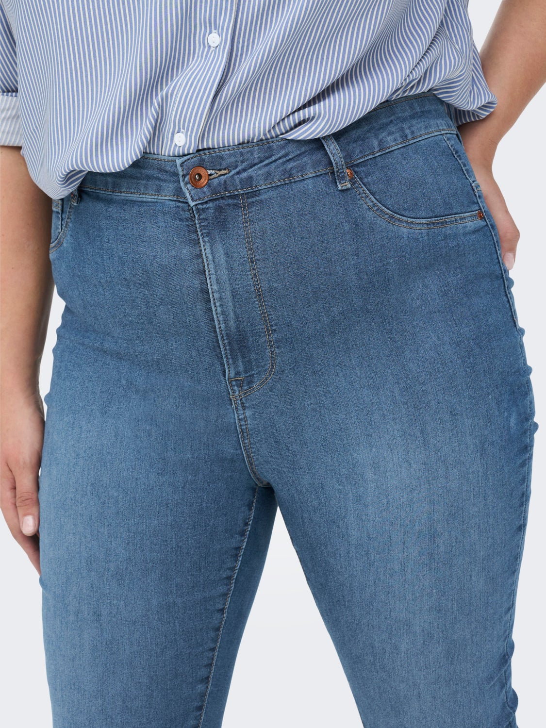 CARMILA-IRIS HW LANK SK LEG DNM PIM