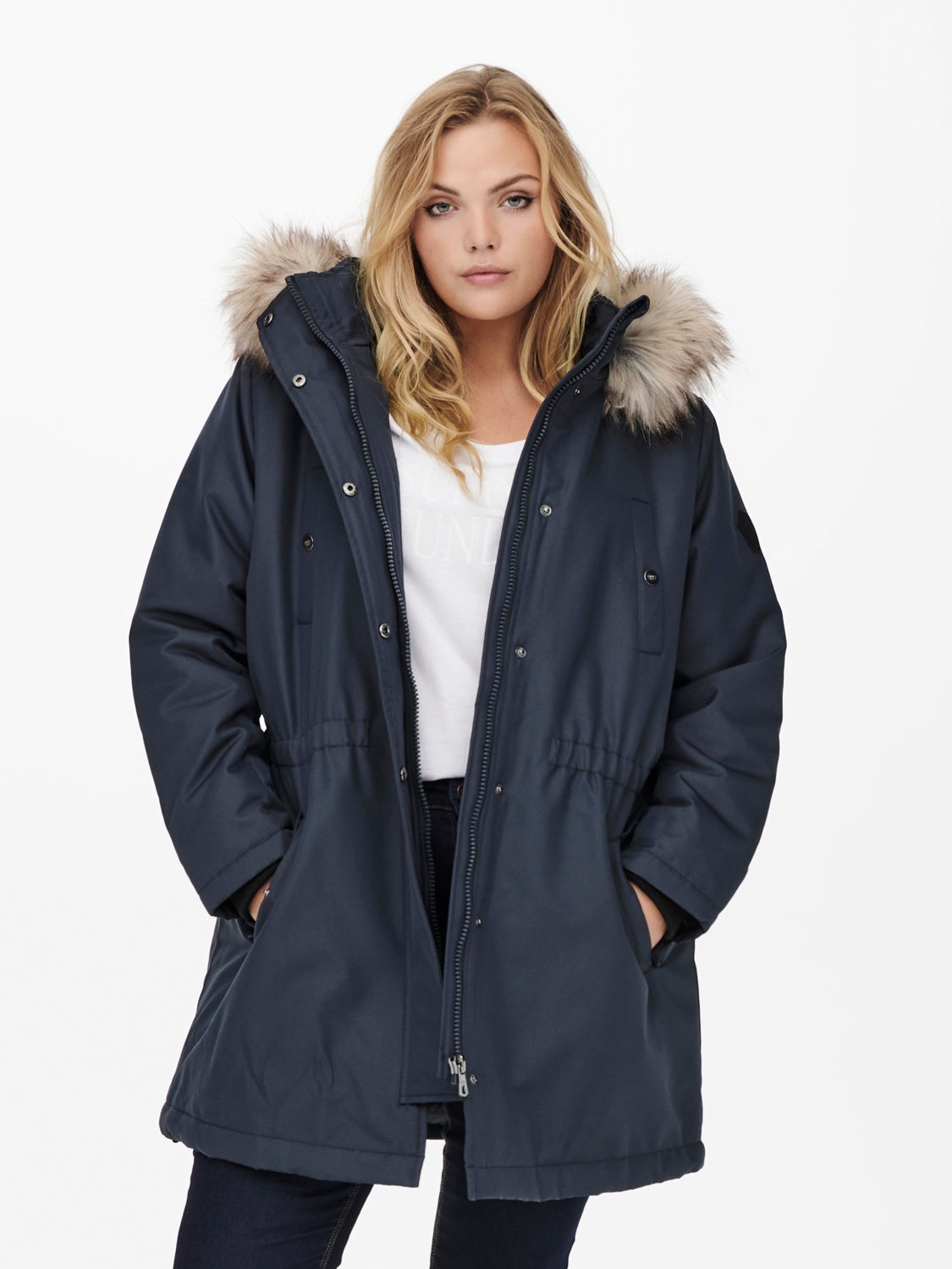Curvy jacket with hood