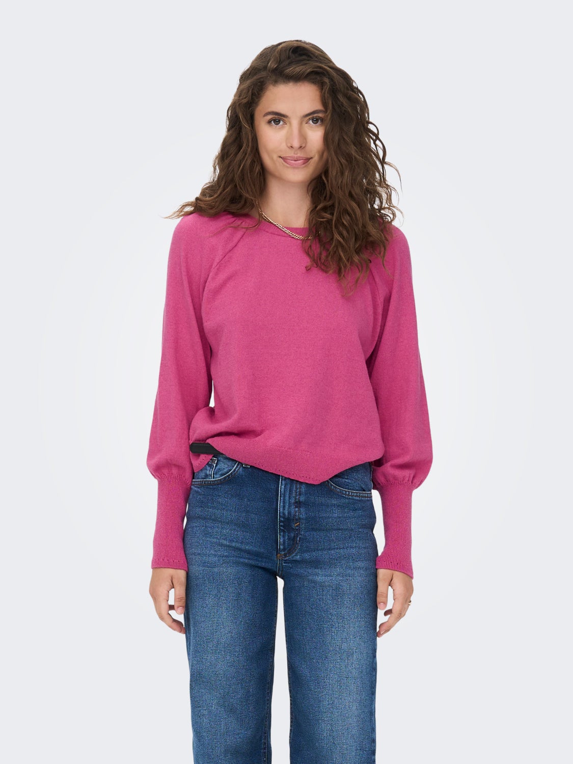 Pullover with puff sleeves