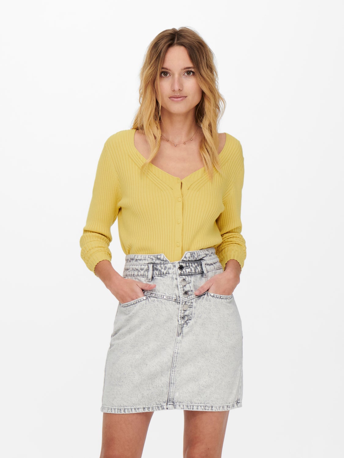 Fitted V-neck Knitted Cardigan