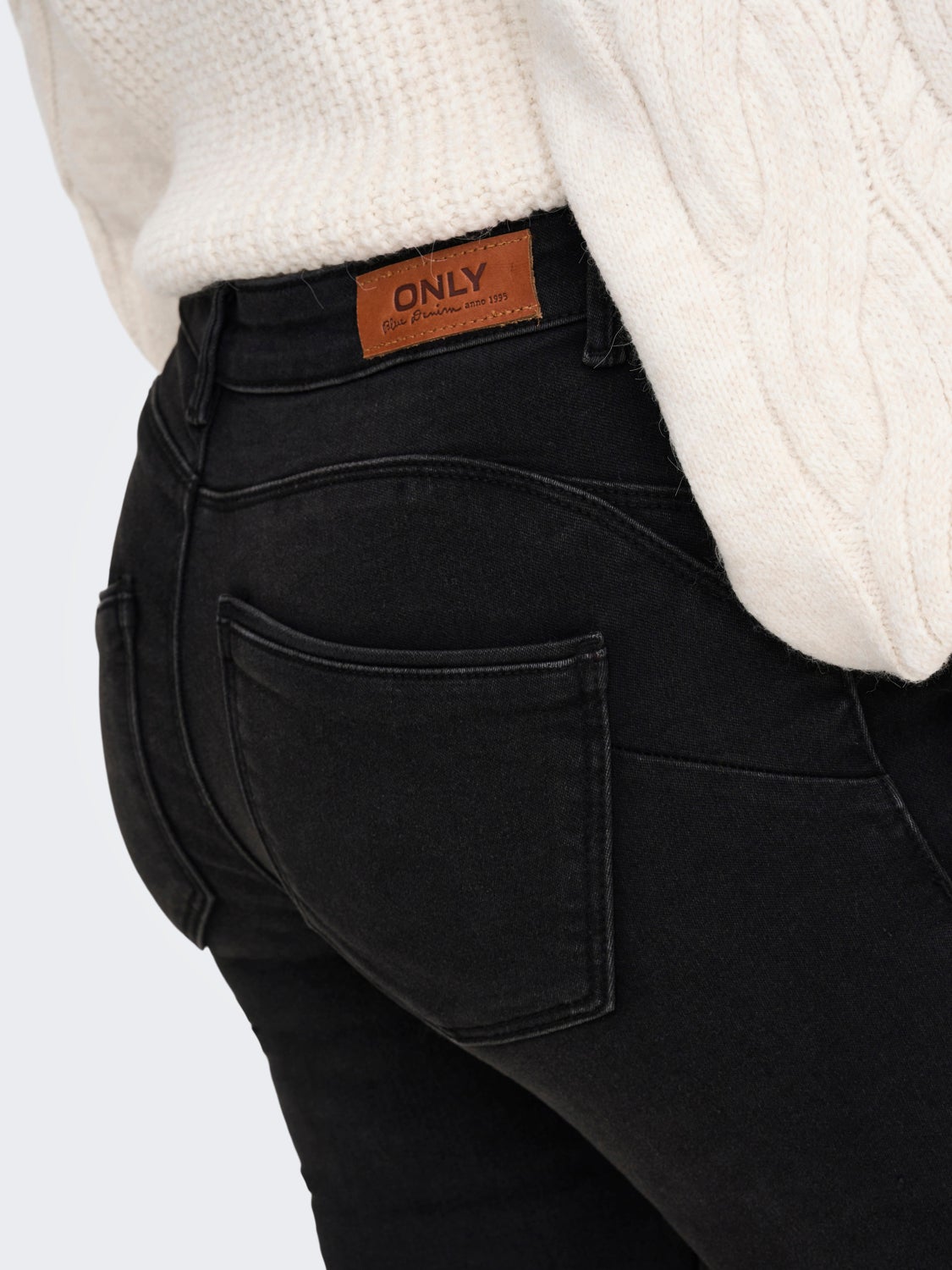 ONLDaisy life reg push up Skinny fit jeans