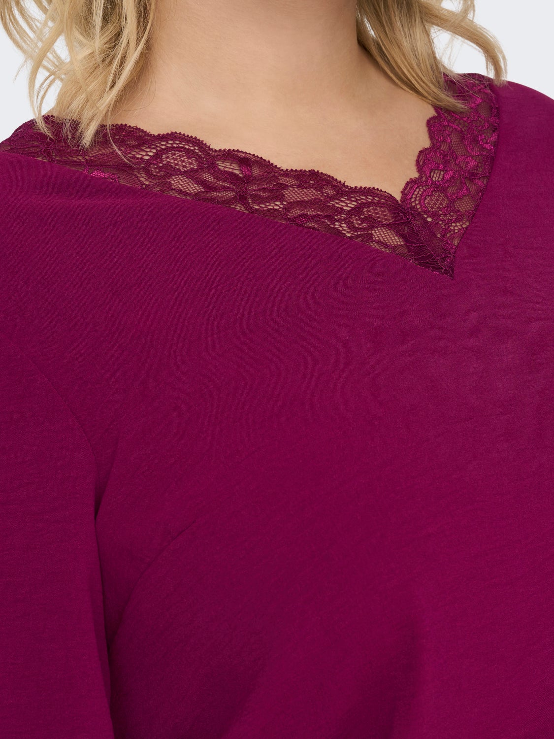 Curvy long sleeve top