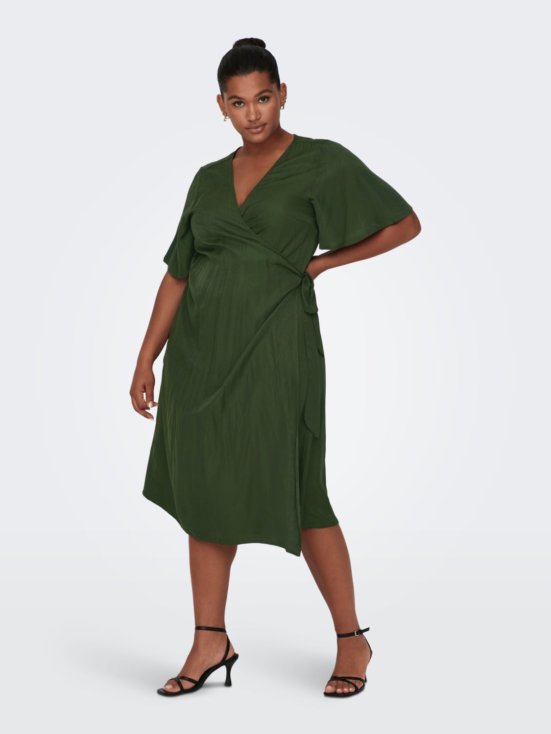 Curvy midi wrap dress