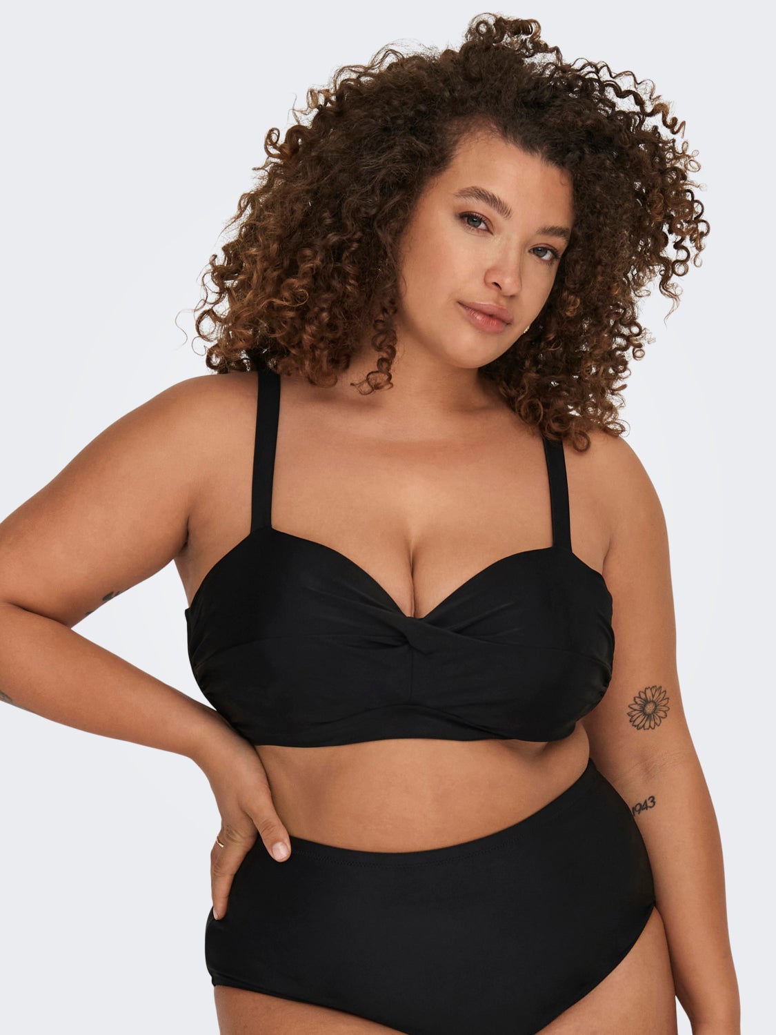 Curvy balconette Bikini top