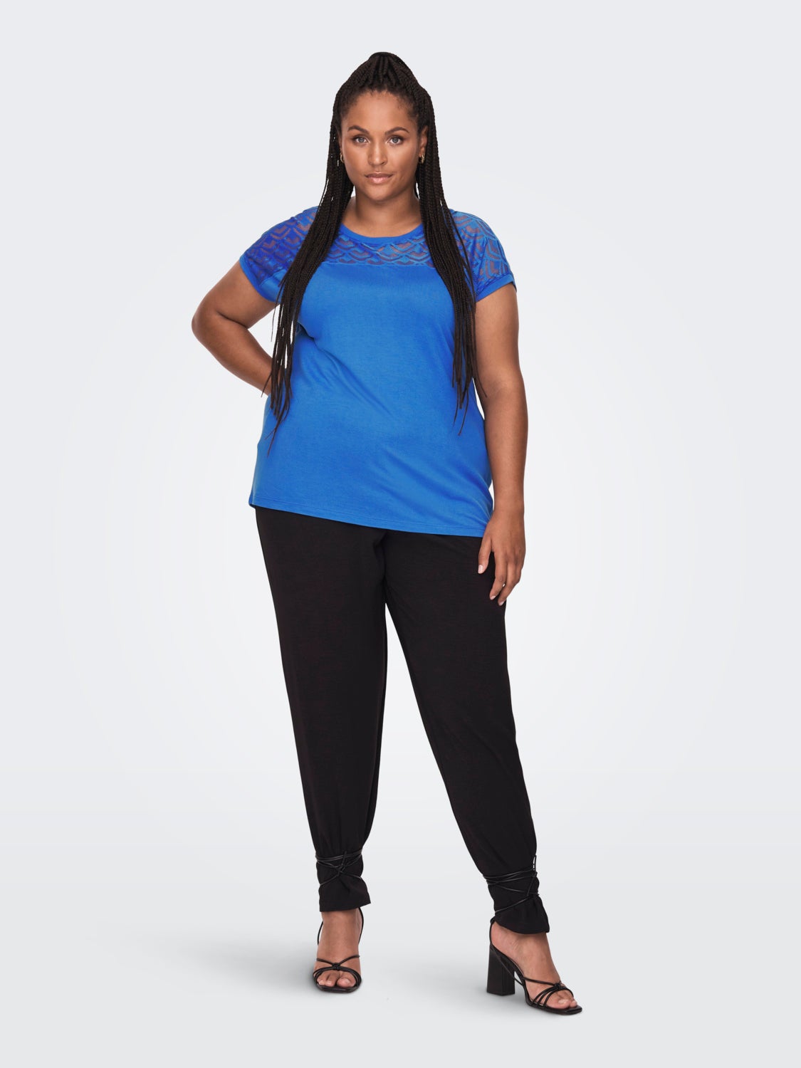 Curvy lace detail Top