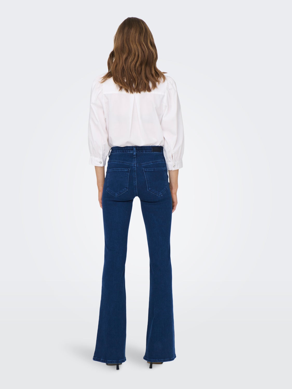 ONLHella hw retro Flared Jeans