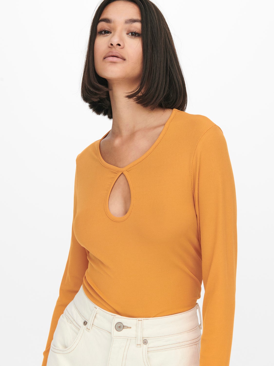 Hole detailed Top