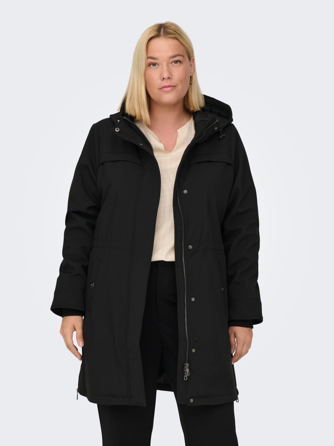 Curvy softshell parka