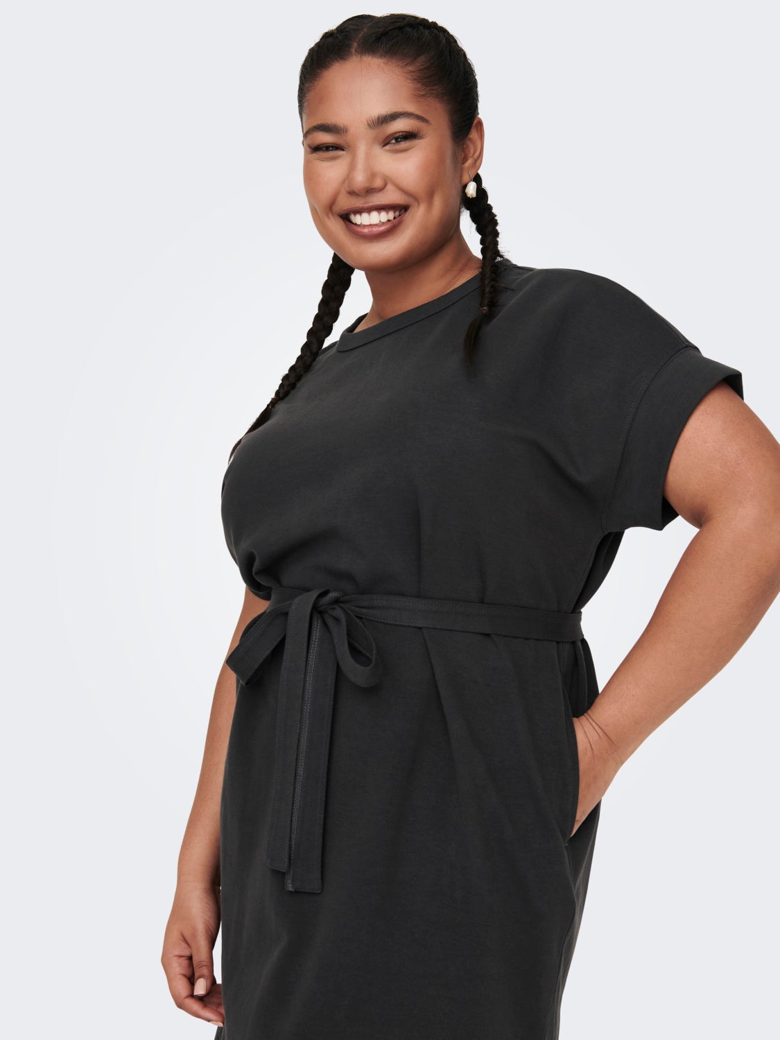 Curvy short sleeve dress