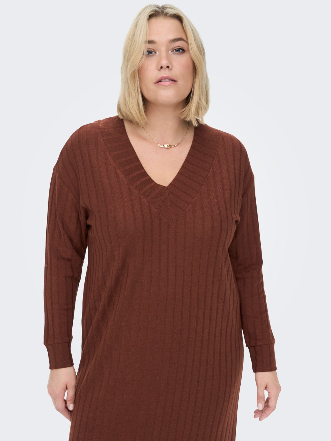 Curvy knitted midi dress