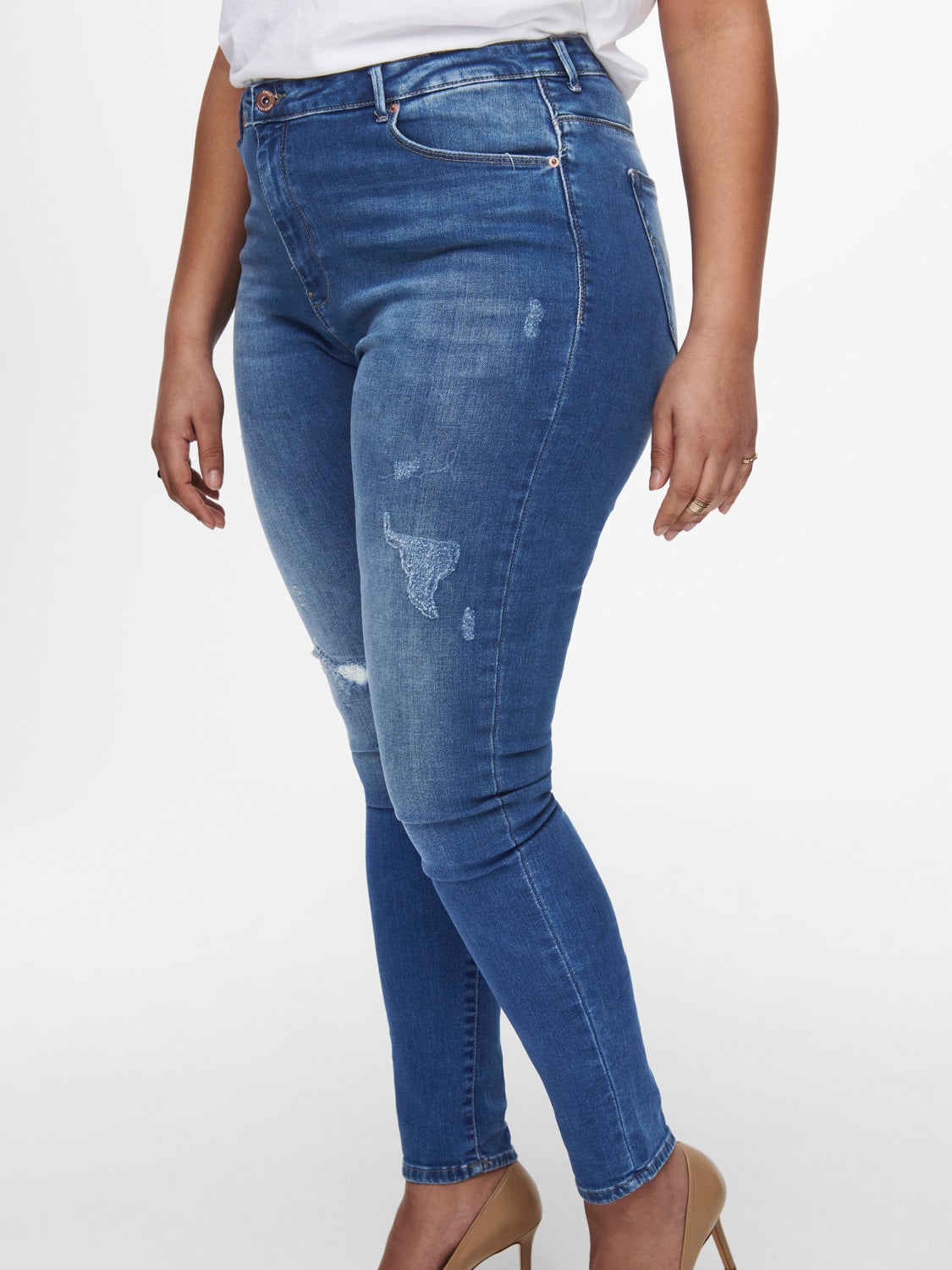 Curvy carlaola life hw destroyed Skinny fit jeans