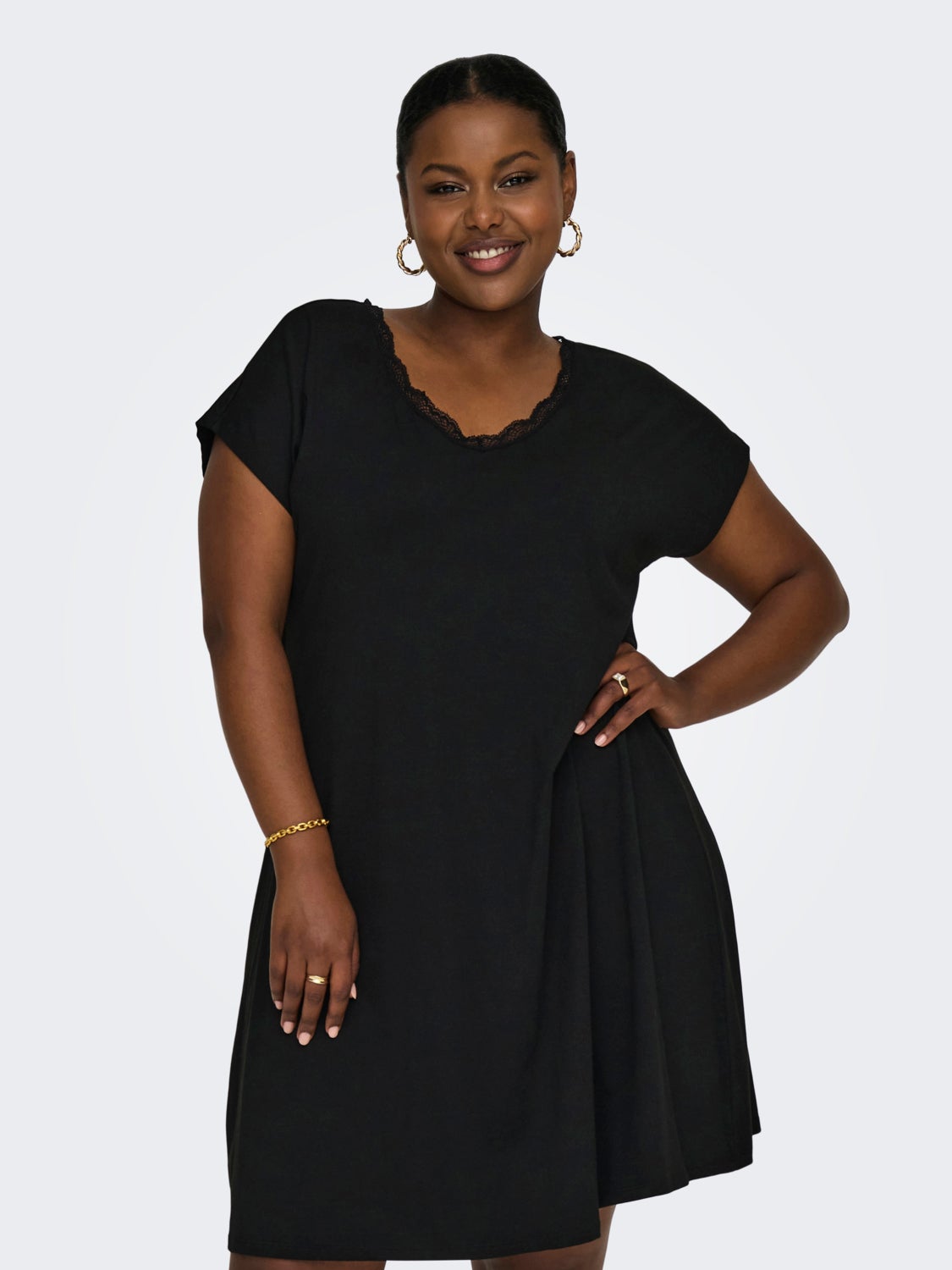 Curvy Dress With Lace Edge