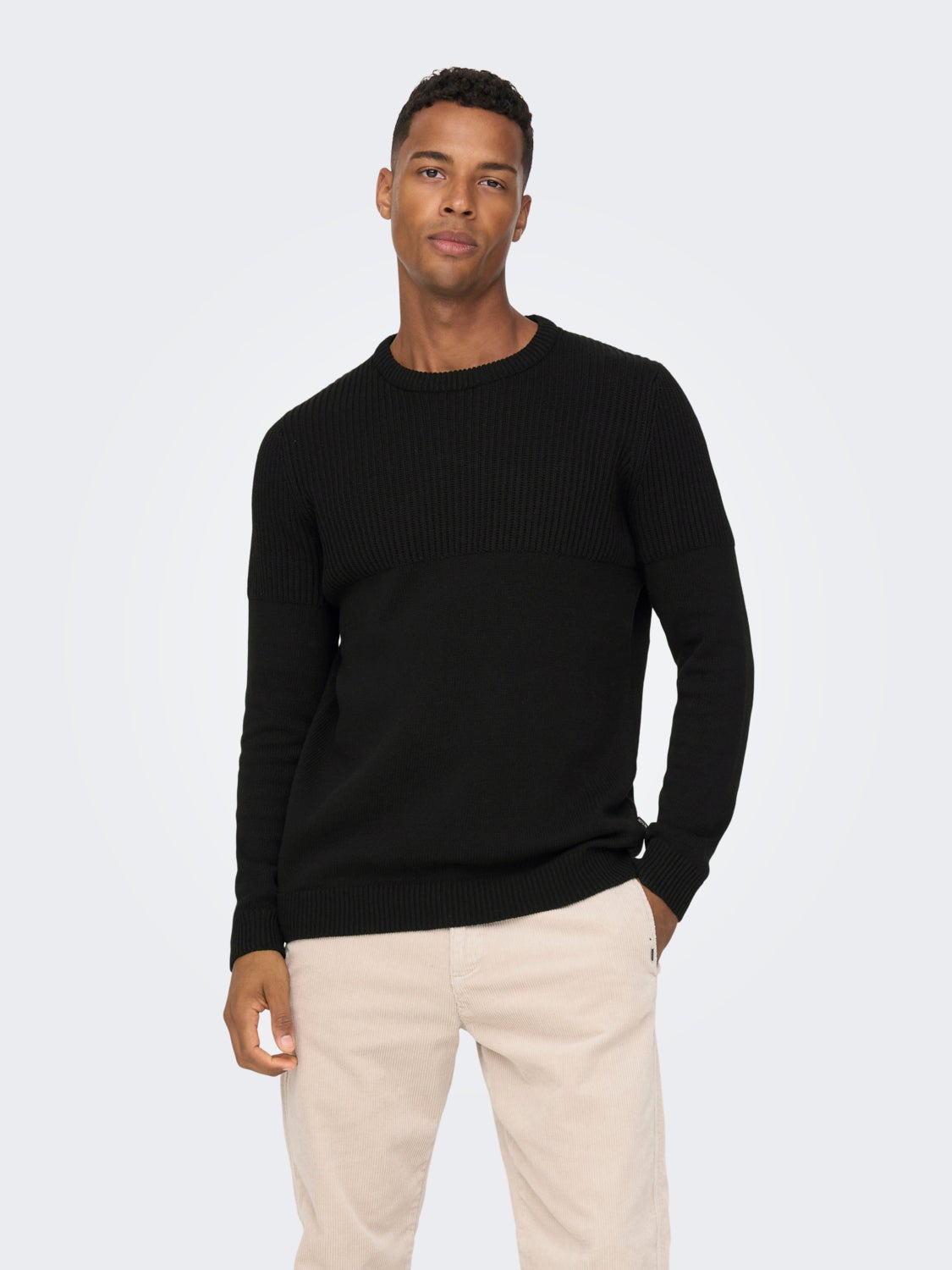 Rib detailed knitted pullover