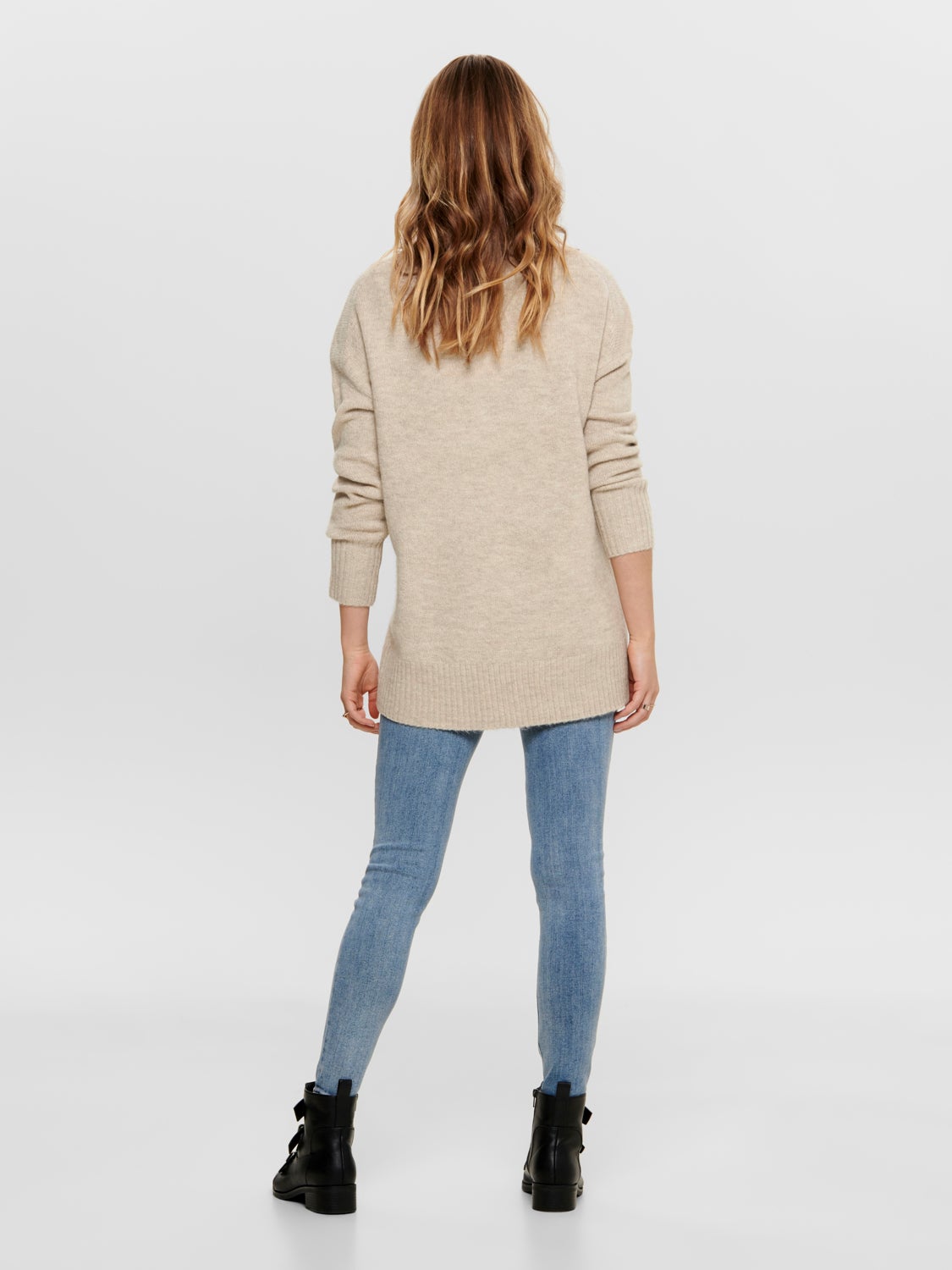 O-neck knitted pullover