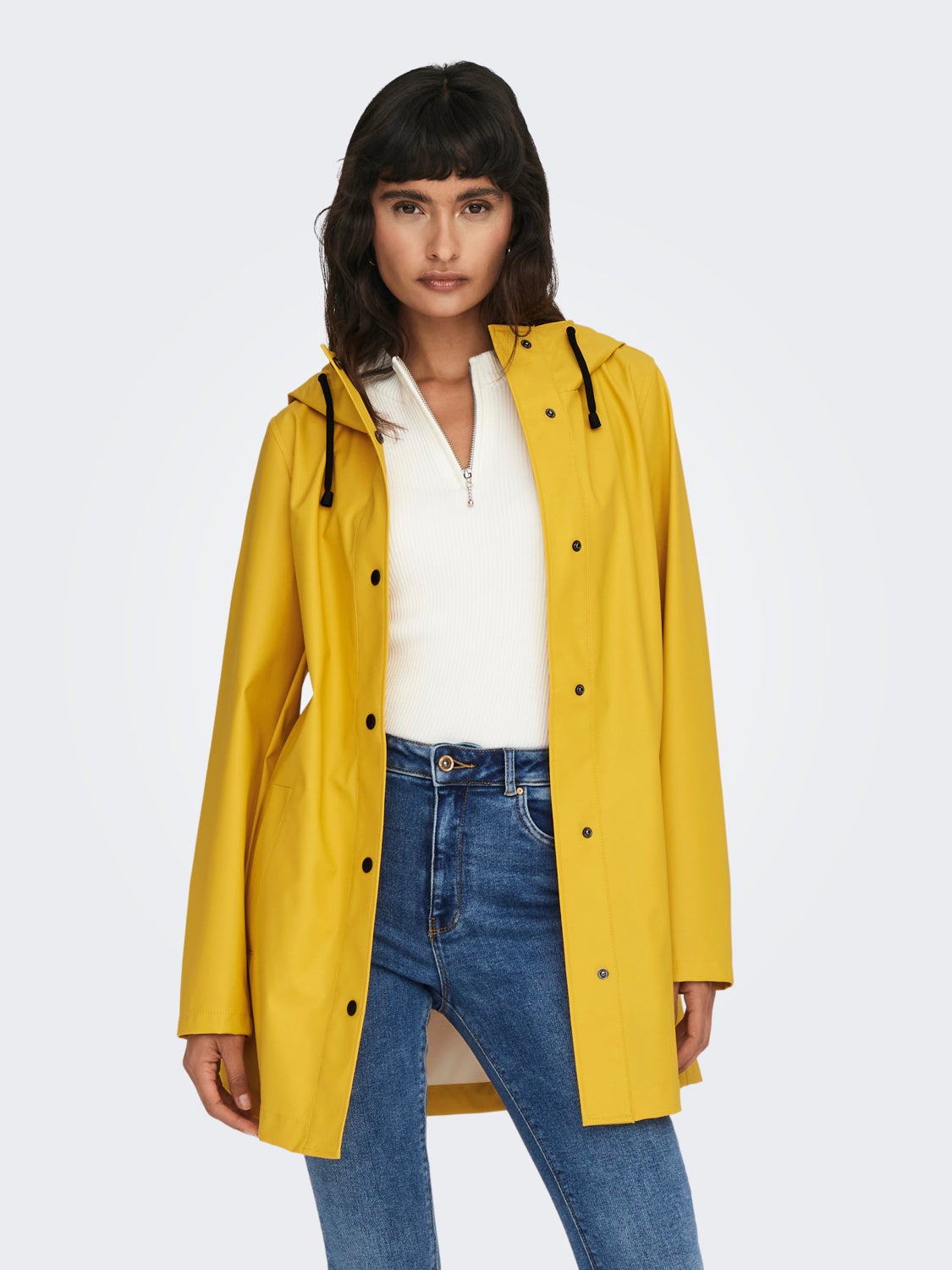 Long rain jacket with buttons