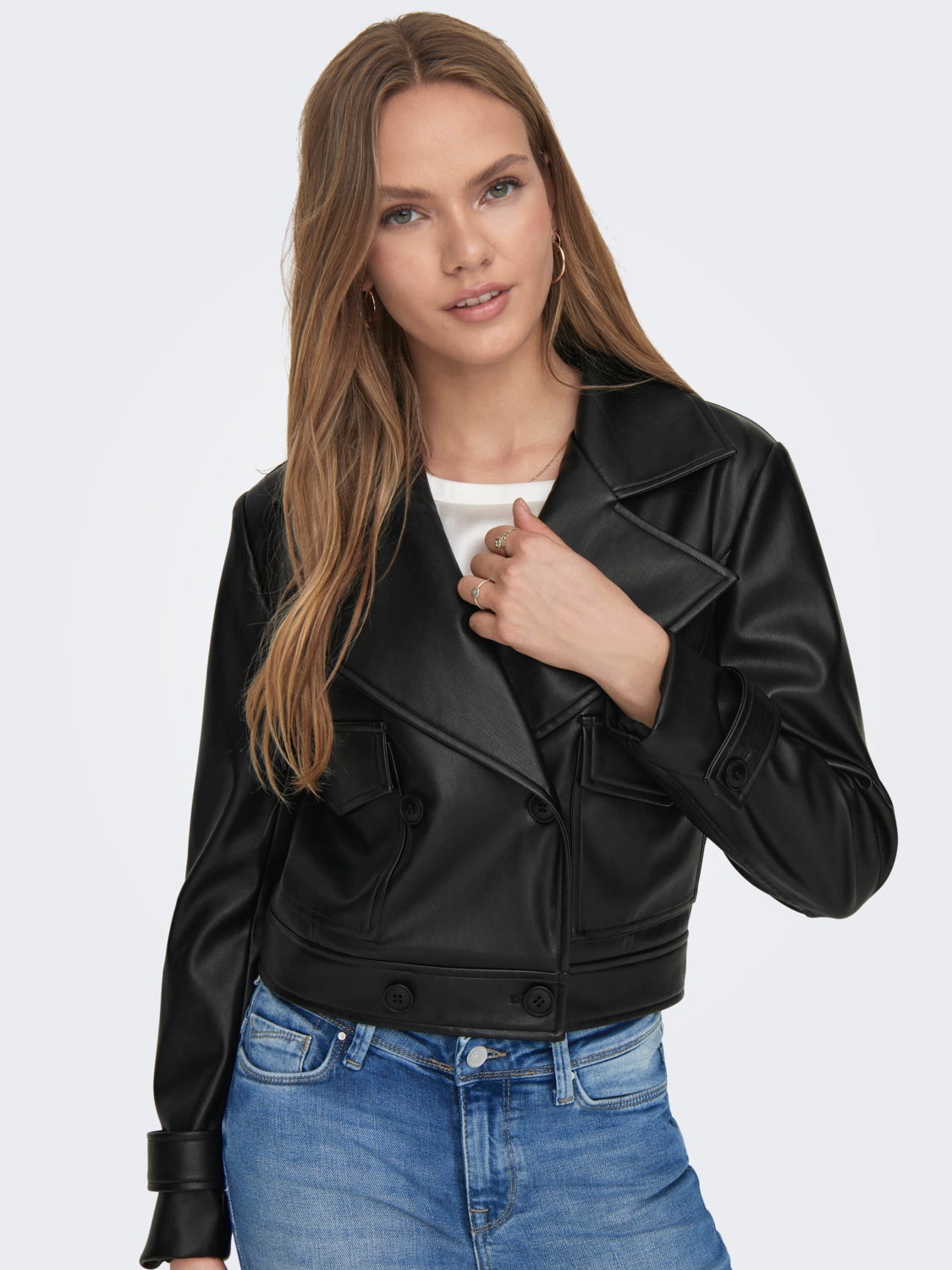 Jacket in leather look