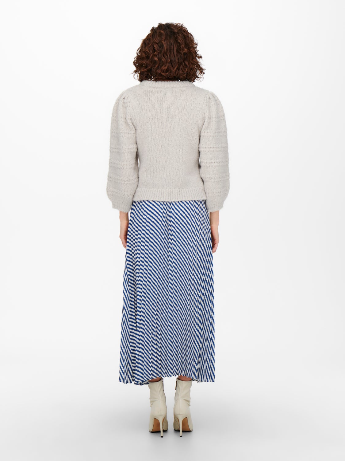 3/4 sleeved Knitted Pullover