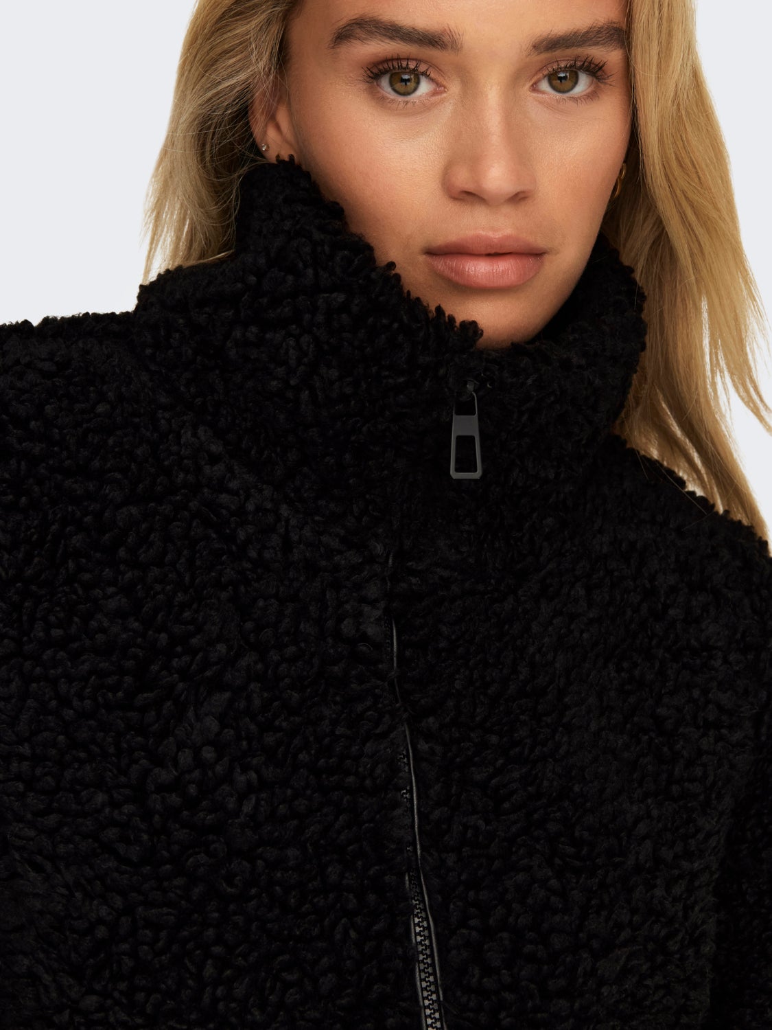 Teddy jacket with high neck