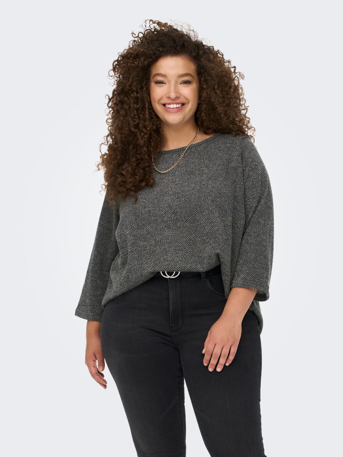 Curvy solid colored 3/4 sleeved top