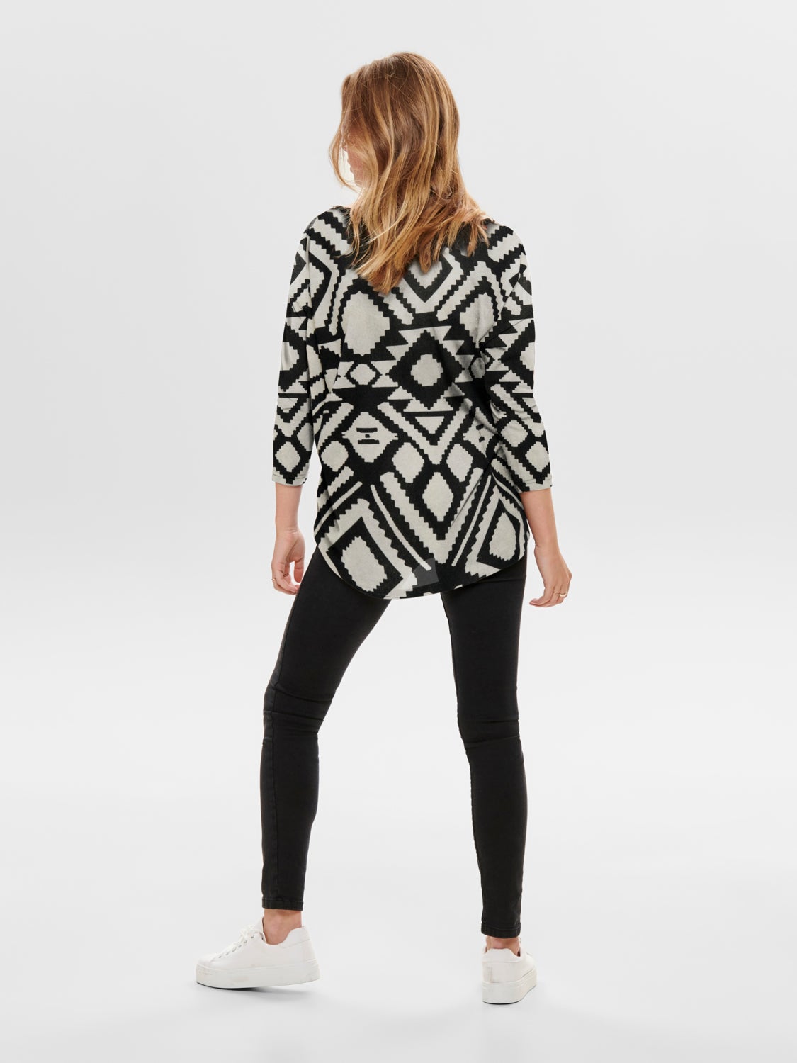 Printed 3/4 sleeved top