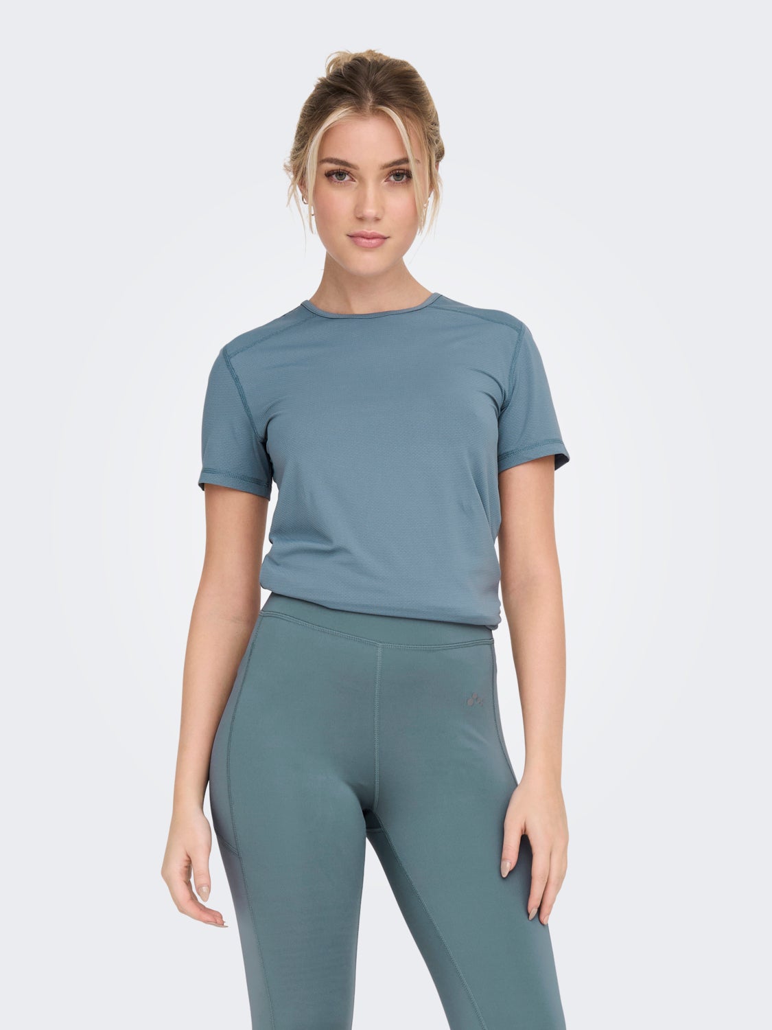 Solid colored Training Tee