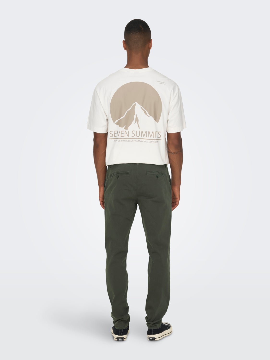 Tapered fit trousers