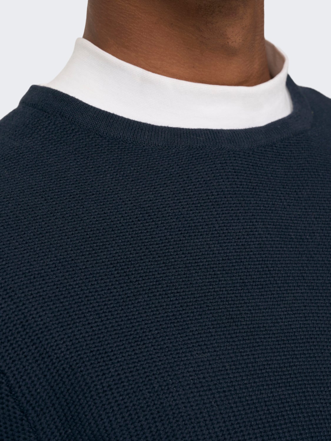 Round neck knitted Pullover