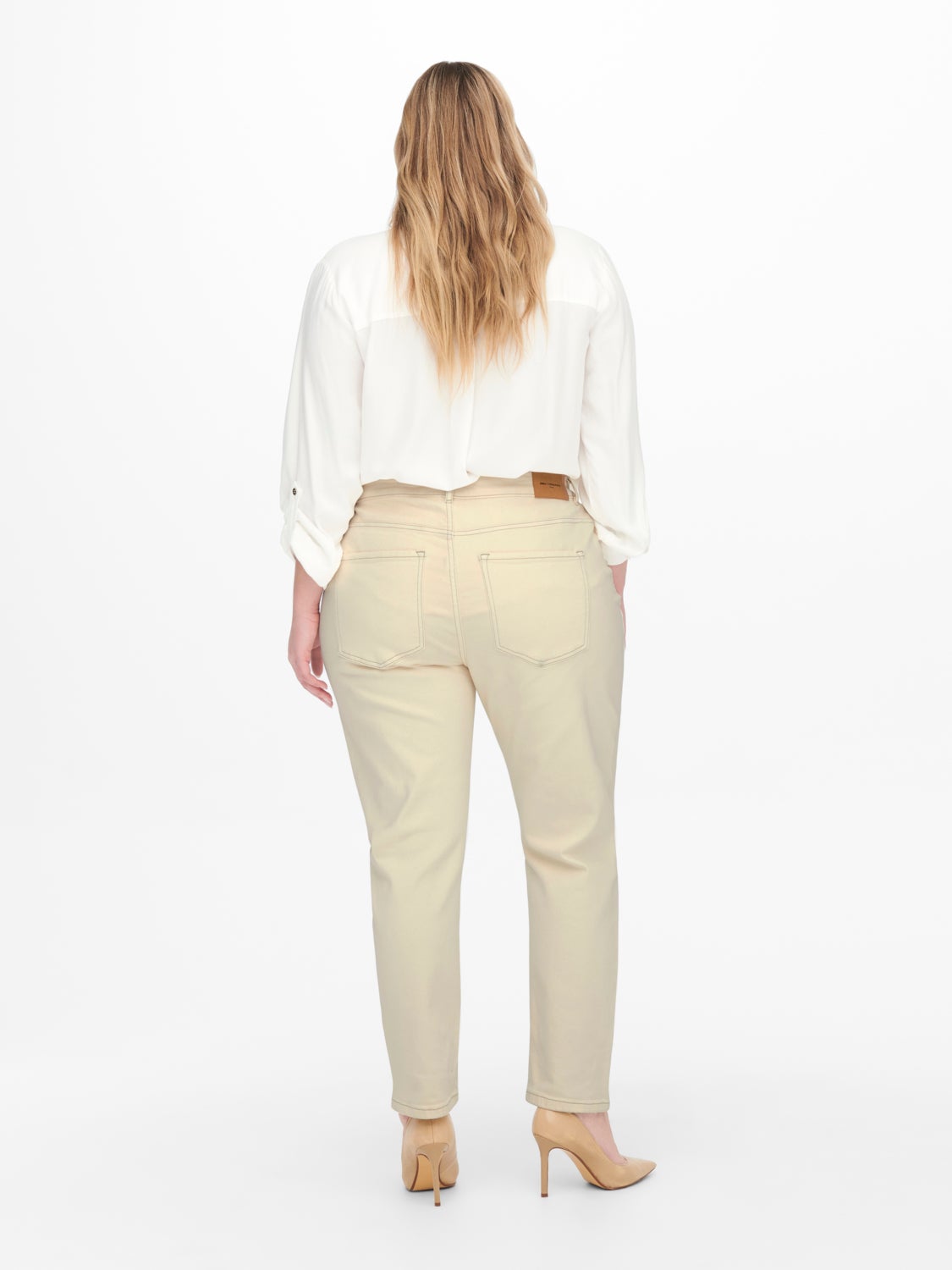 Curvy CAREneda Highwaisted Ankle mom jeans