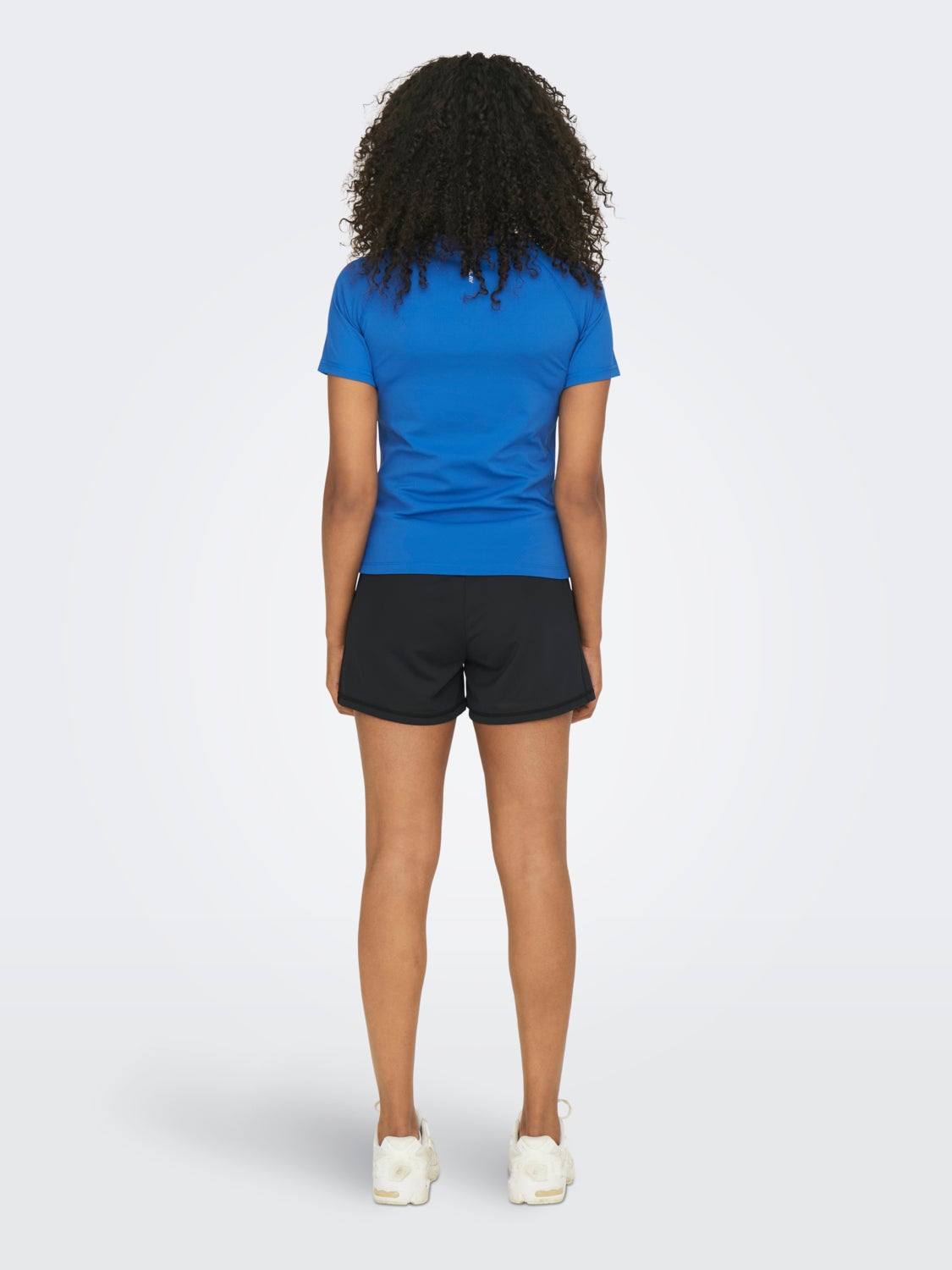 training tee with o-neck