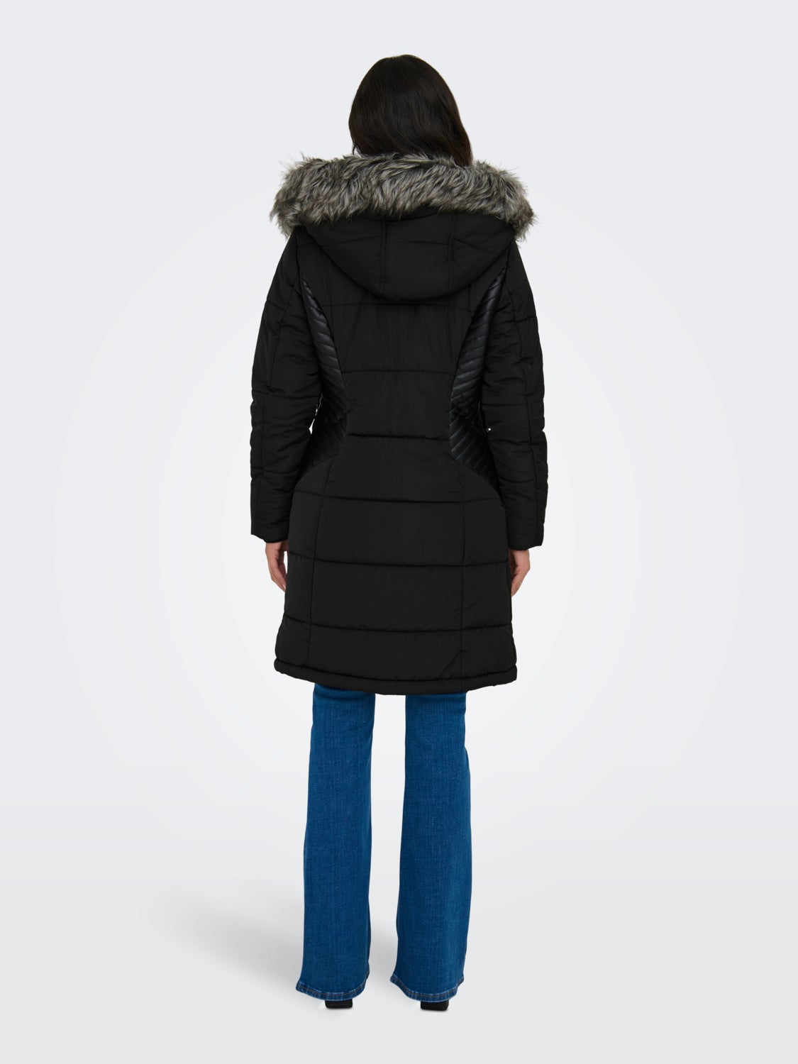 Hooded puffer jacket