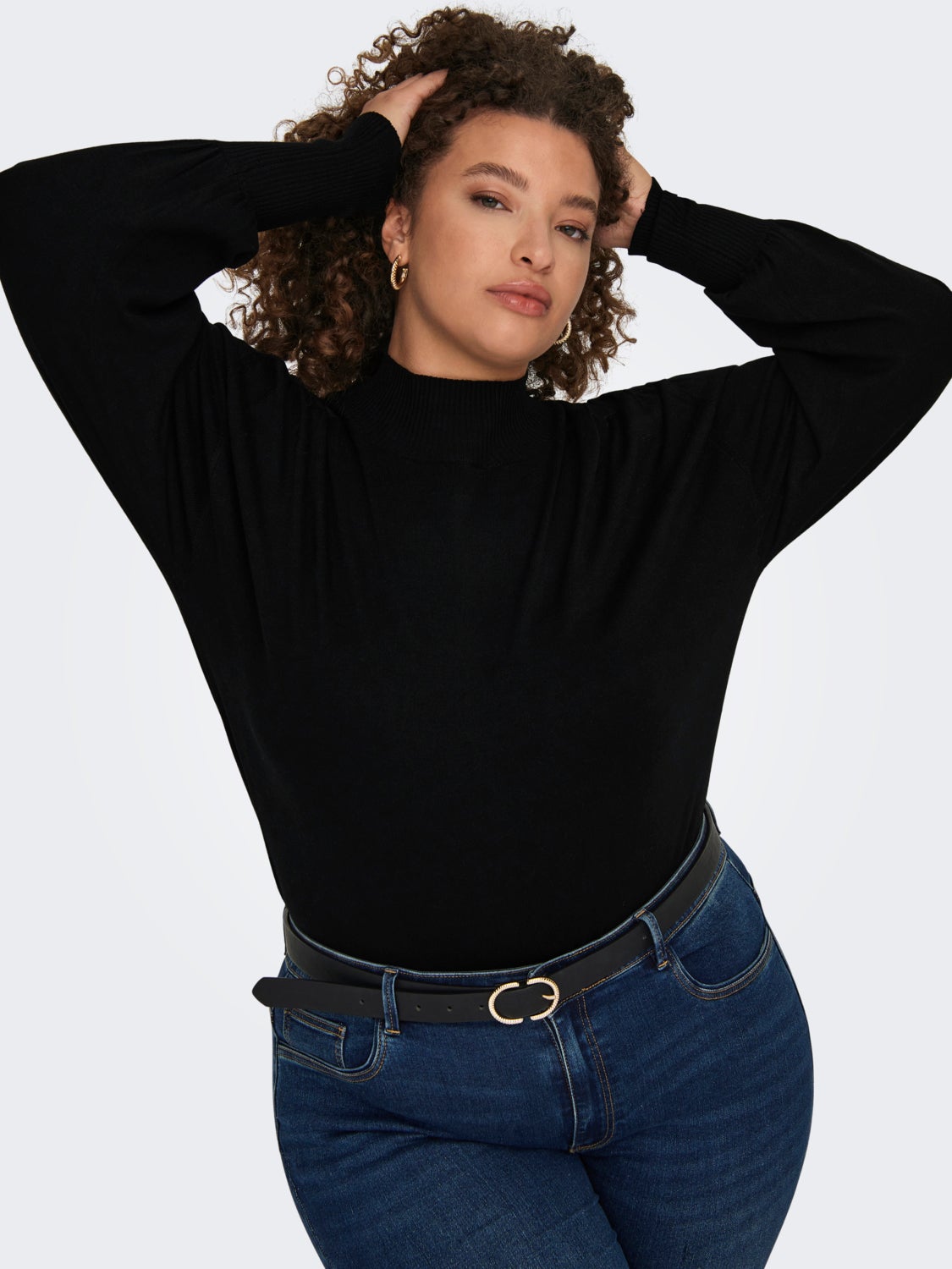 Curvy top with high neck