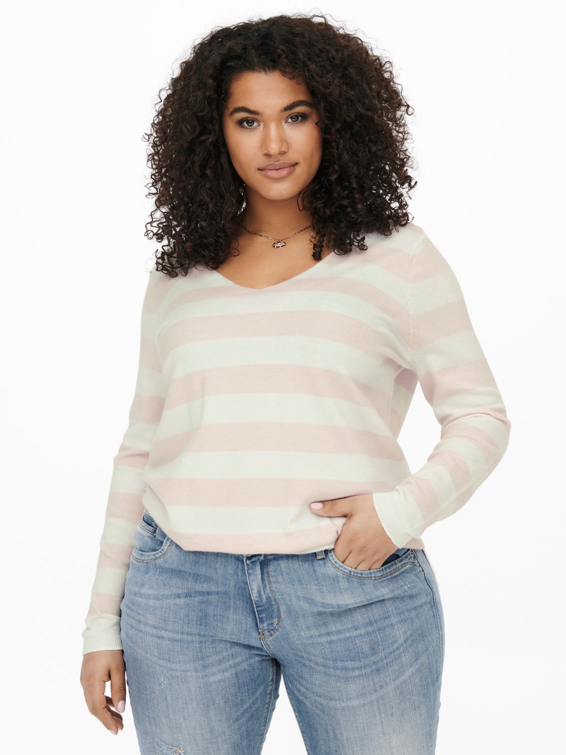 Curvy v-neck Pullover